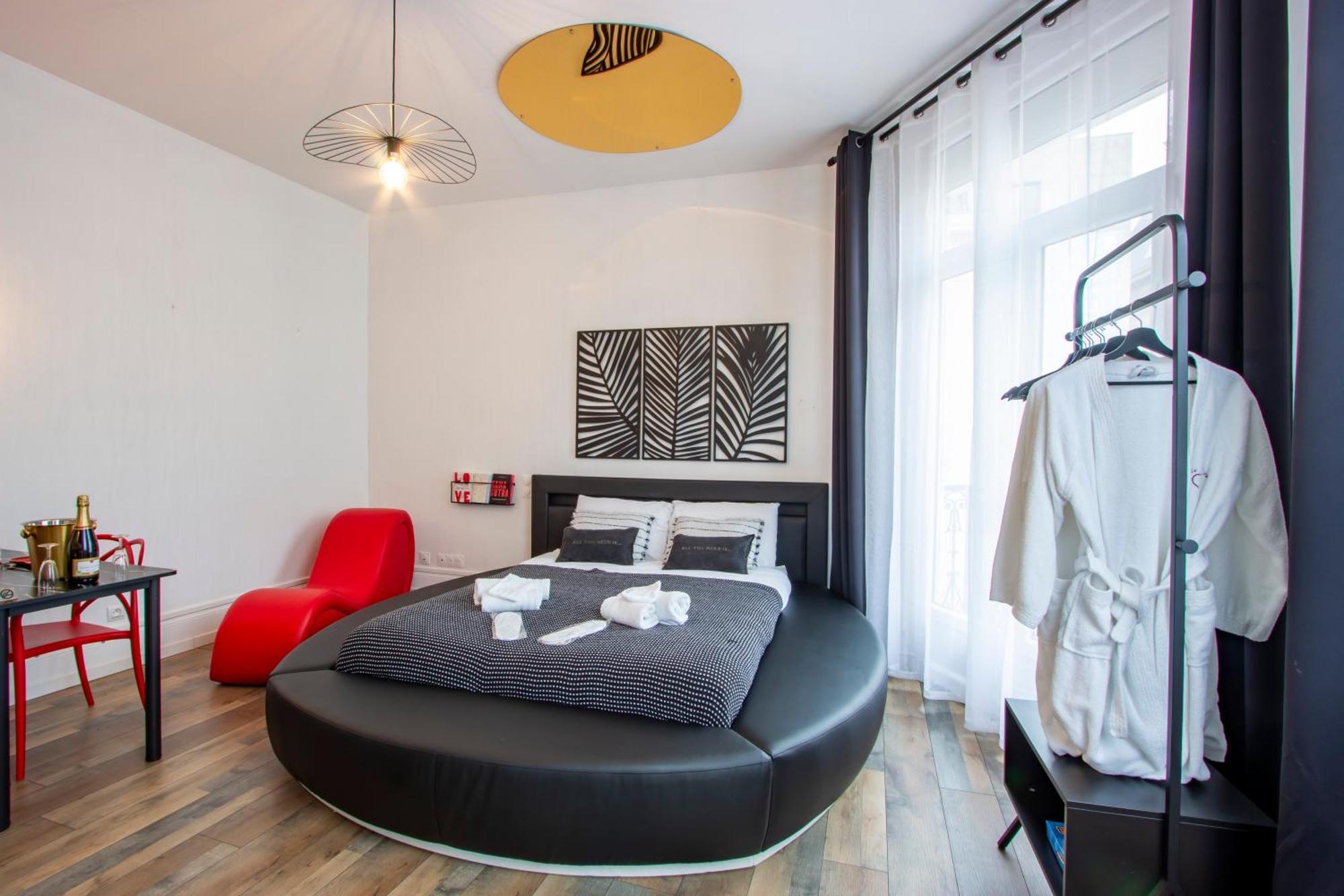 L'Hyper Centre - Netflix & Wifi - Literie Haut De Gamme - Check-In 24H24 - Goodmarning Châlons-en-Champagne Exterior foto